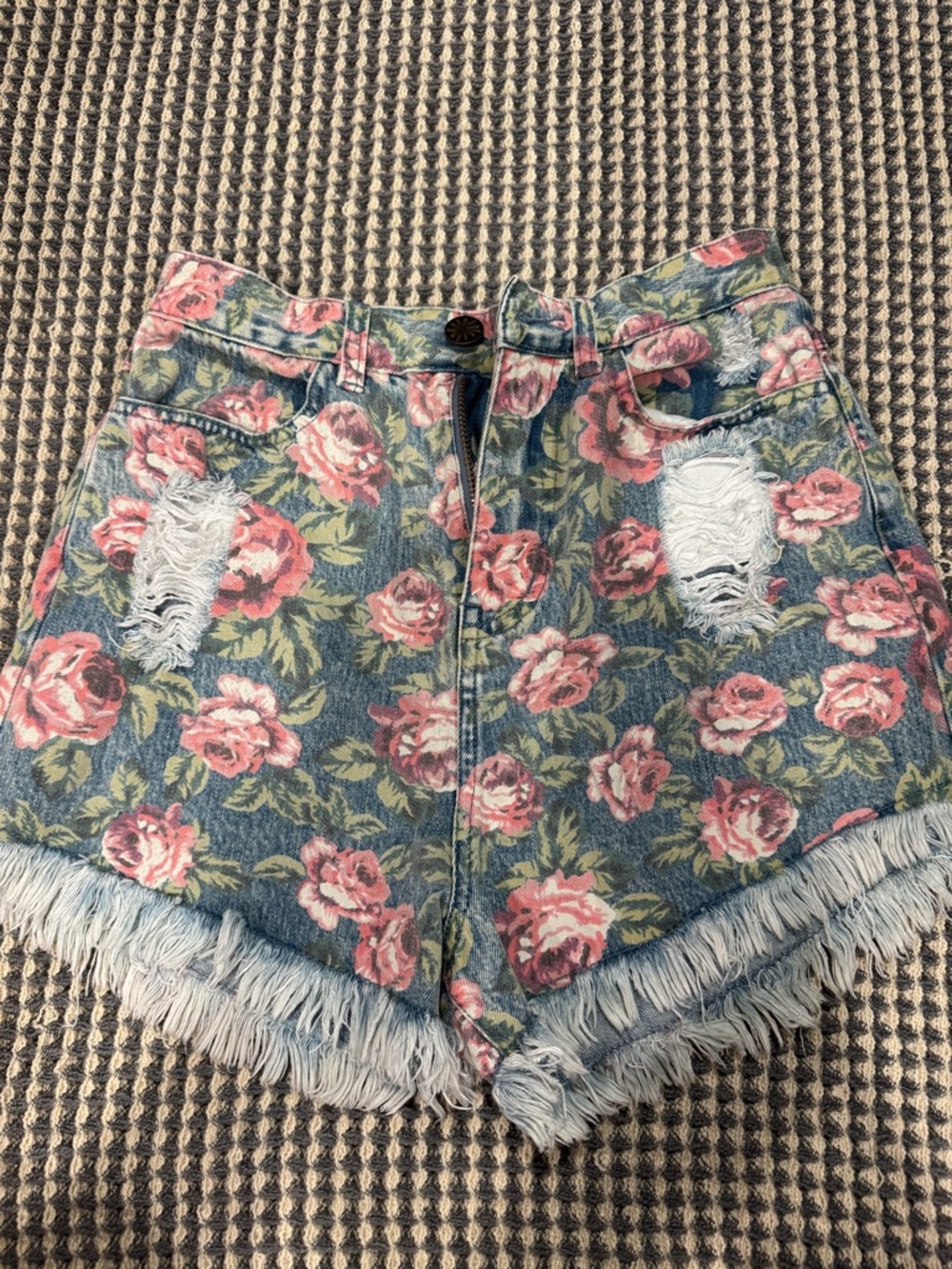 Mumu Blue Floral Print High-Waist Denim Shorts